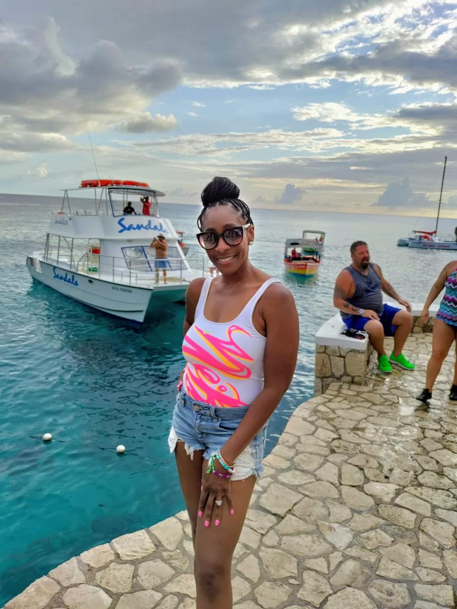 Review Thumbnail Image 0 210074194