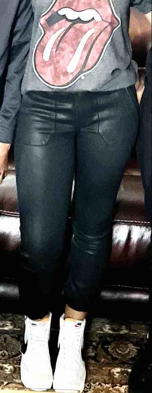 Review Thumbnail Image 0 216806409