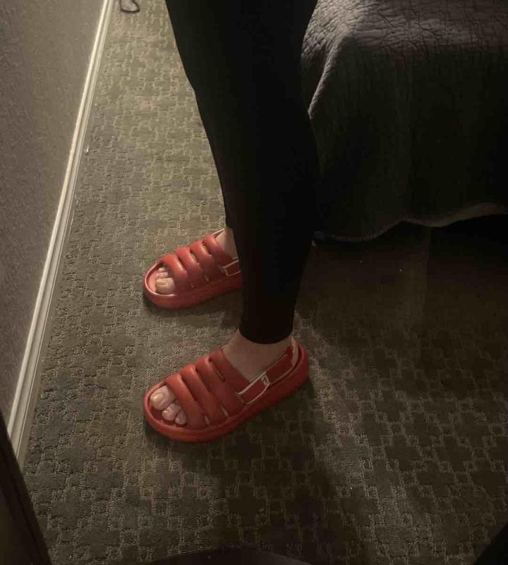 Review Thumbnail Image 0 216103383