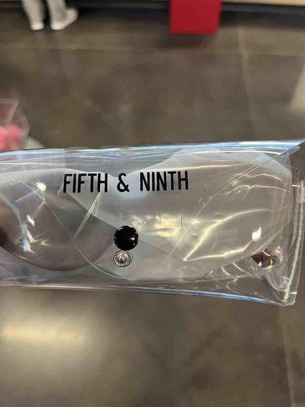 Review Thumbnail Image 0 245974871