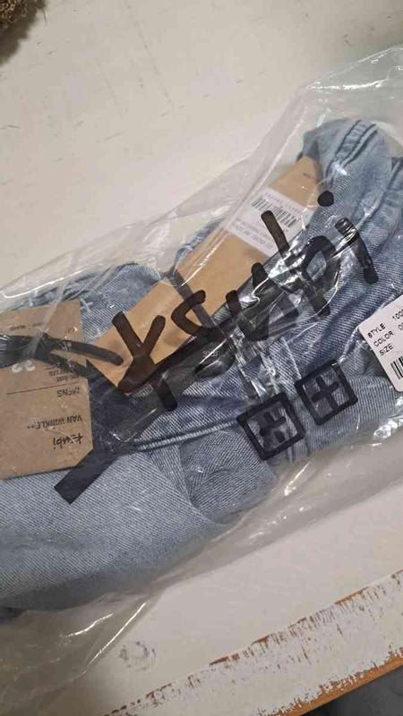 Review Thumbnail Image 1 229600343