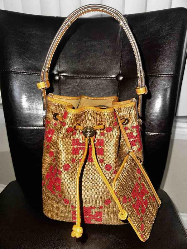 Review Thumbnail Image 2 248752143