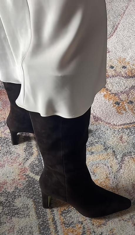 Review Thumbnail Image 0 228855031