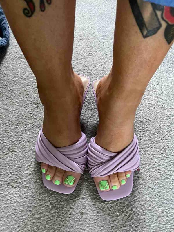 Review Thumbnail Image 1 224998798