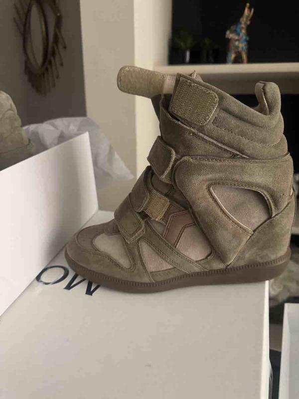 Review Thumbnail Image 0 247987334