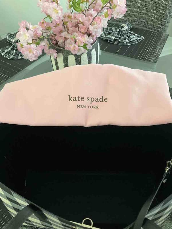 Review Thumbnail Image 3 218666390