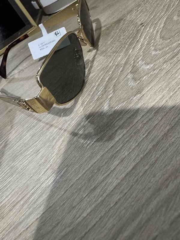 Review Thumbnail Image 2 245509110