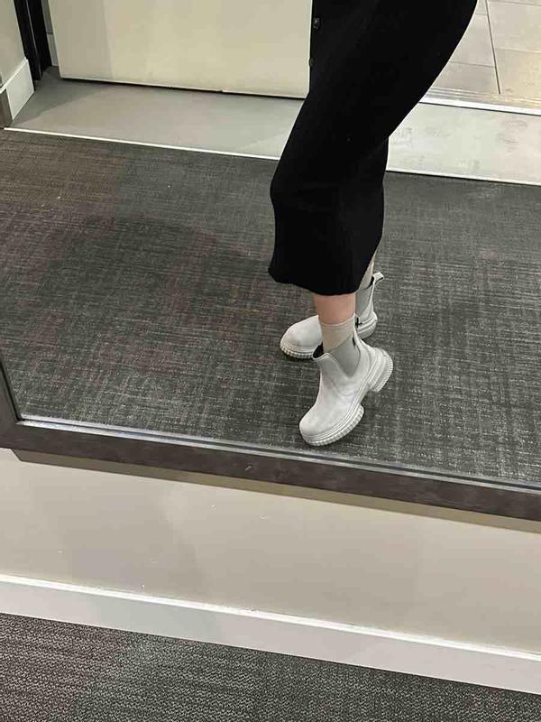 Review Thumbnail Image 1 237447035