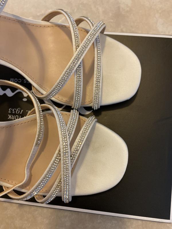 Review Thumbnail Image 0 236154531