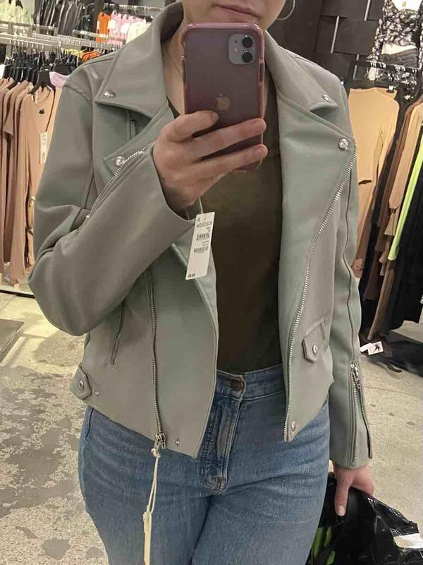 Review Thumbnail Image 0 216470131