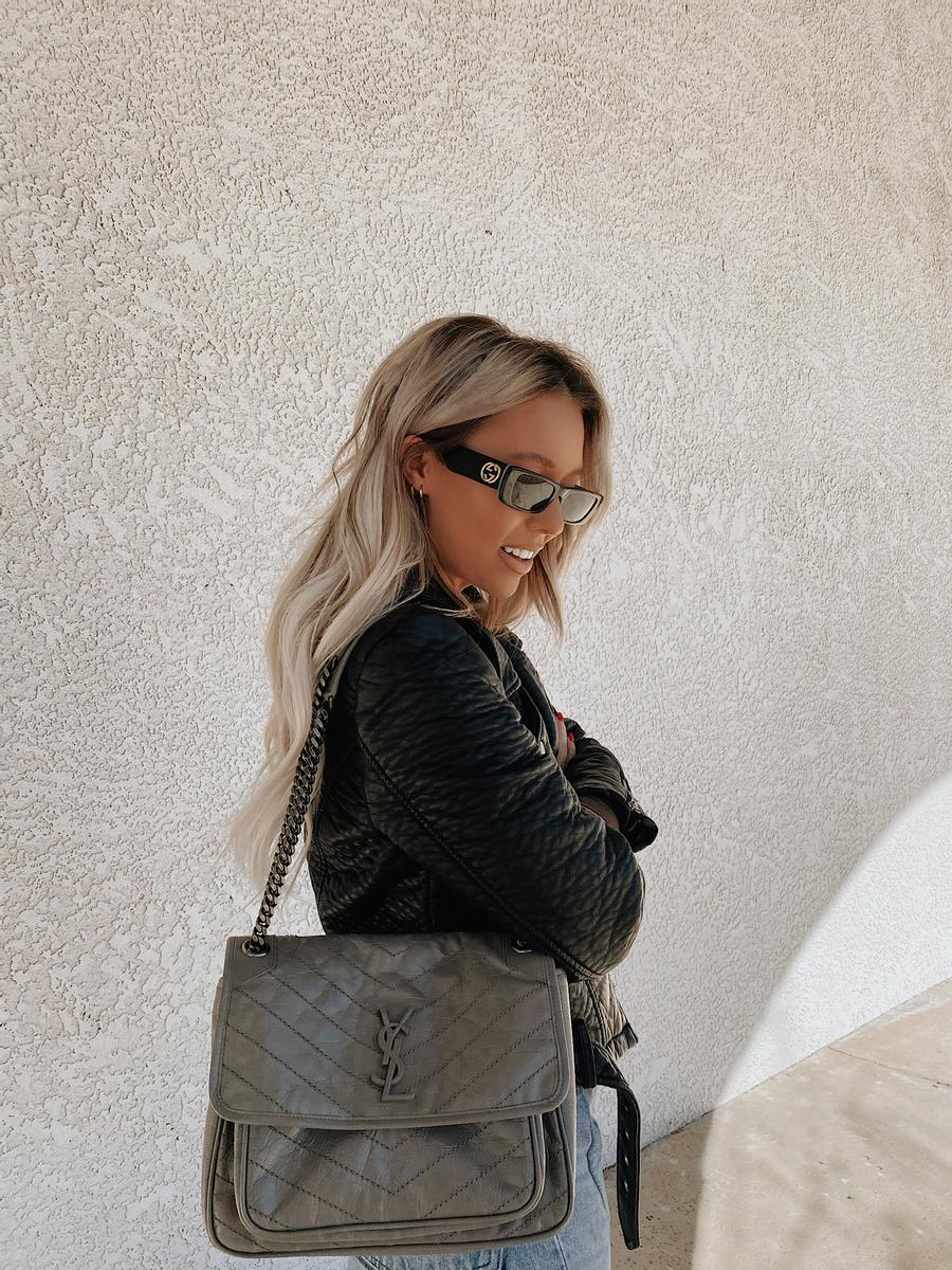 Review Thumbnail Image 0 205445174