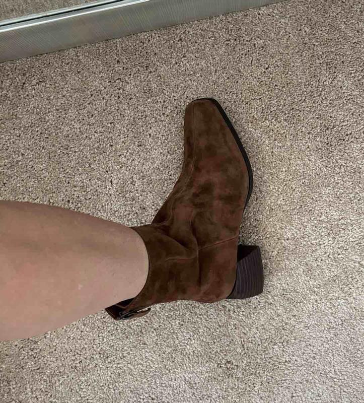 Review Thumbnail Image 0 235367651