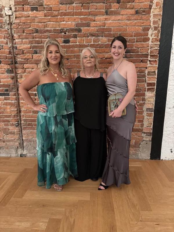 Review Thumbnail Image 0 242871054