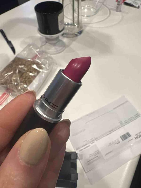 Flat out Fabulous wrong color