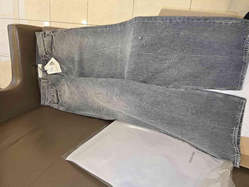 Review Thumbnail Image 0 247276973