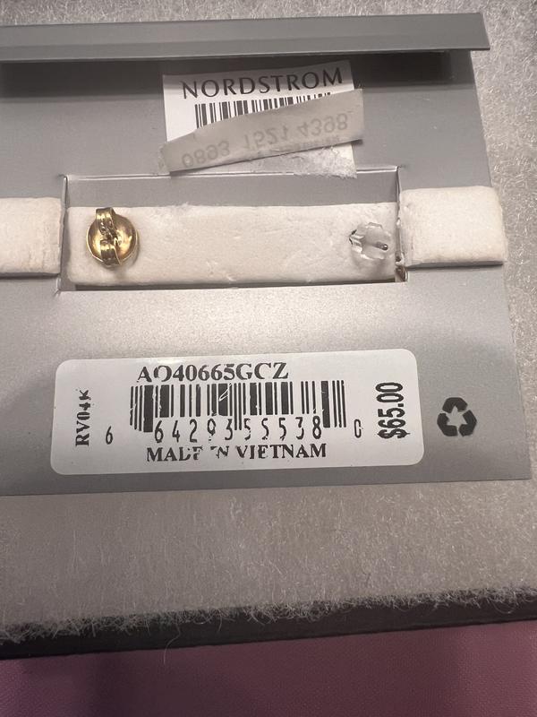 Review Thumbnail Image 1 238549364