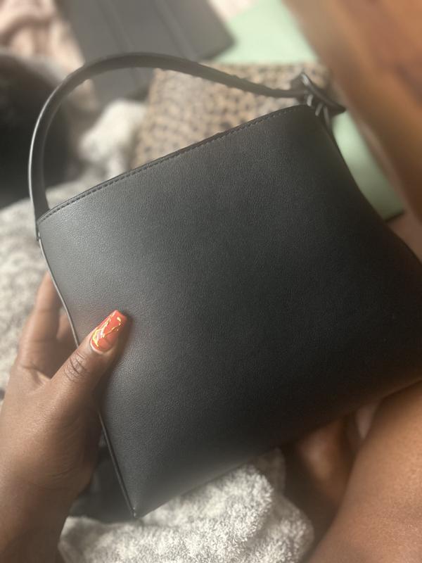 Review Thumbnail Image 0 236576518