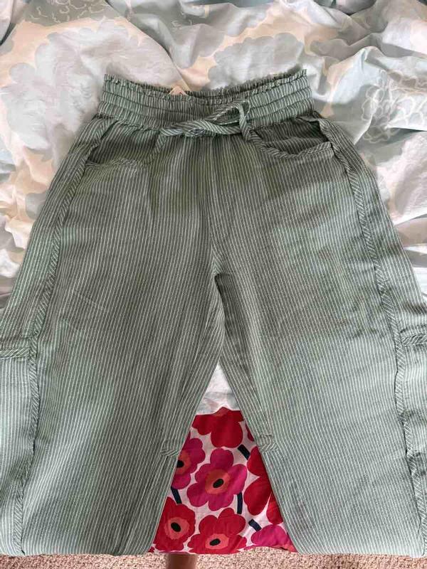 Review Thumbnail Image 0 248418861