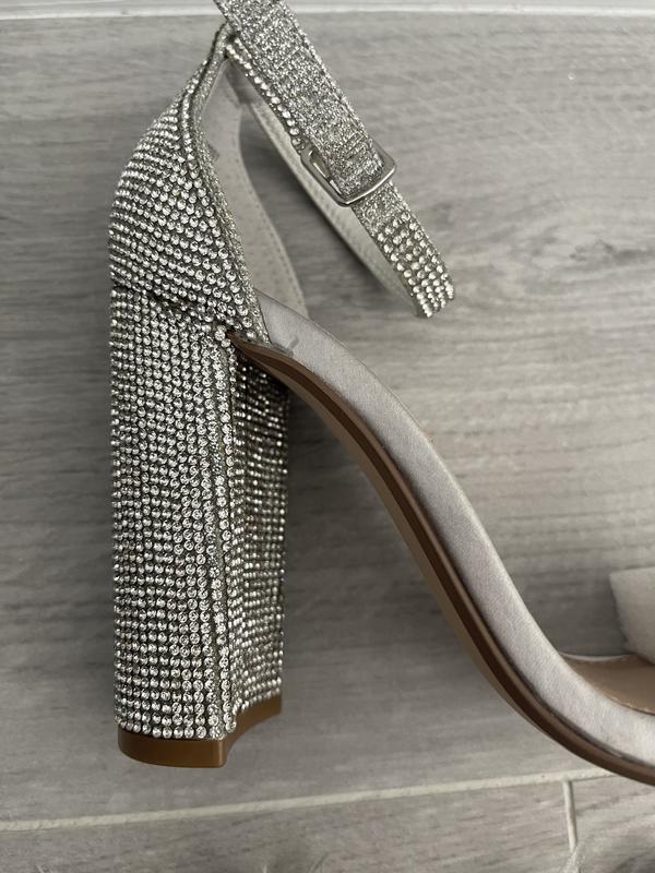 Review Thumbnail Image 3 213312945