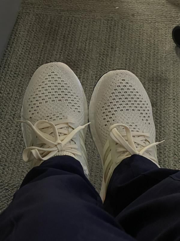 adidas gazelle silver green womens adidas ULTRABOOST 22 Running Shoes | Triple White main image 1