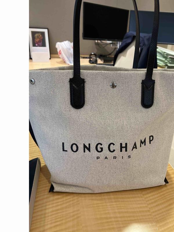 Review Thumbnail Image 0 215585625