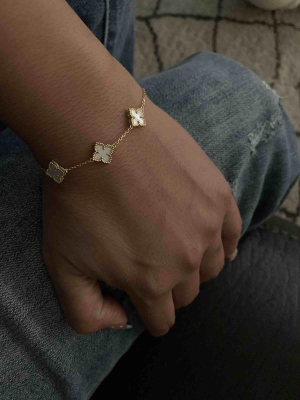 Review Thumbnail Image 0 209737214