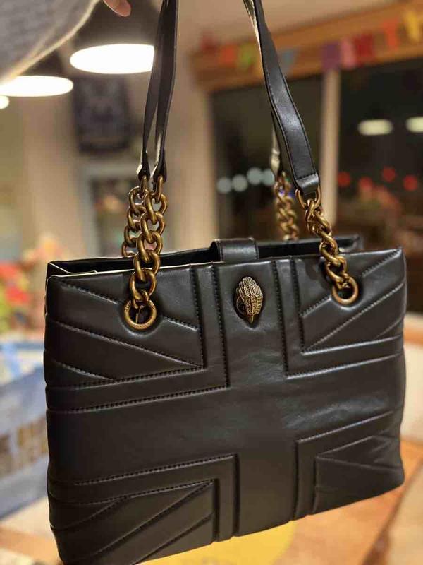 Review Thumbnail Image 0 244844054