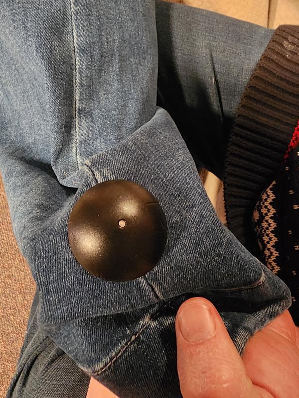 Great jeans but anti theft alarm left on???