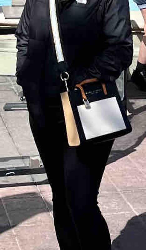 Review Thumbnail Image 0 216795766