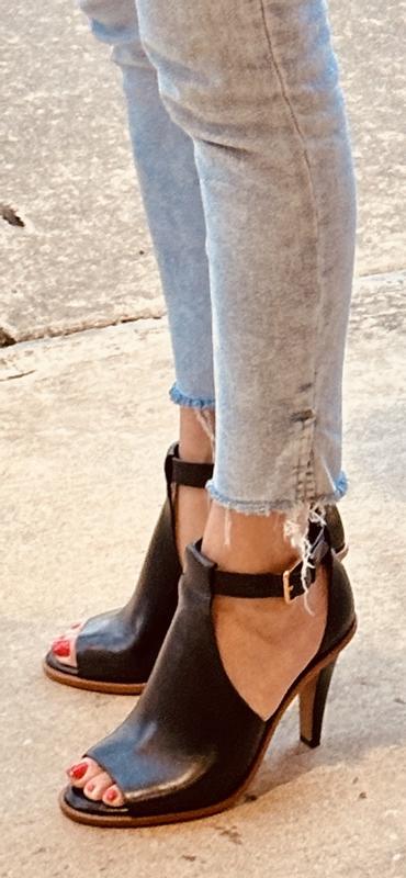 Review Thumbnail Image 0 241965810