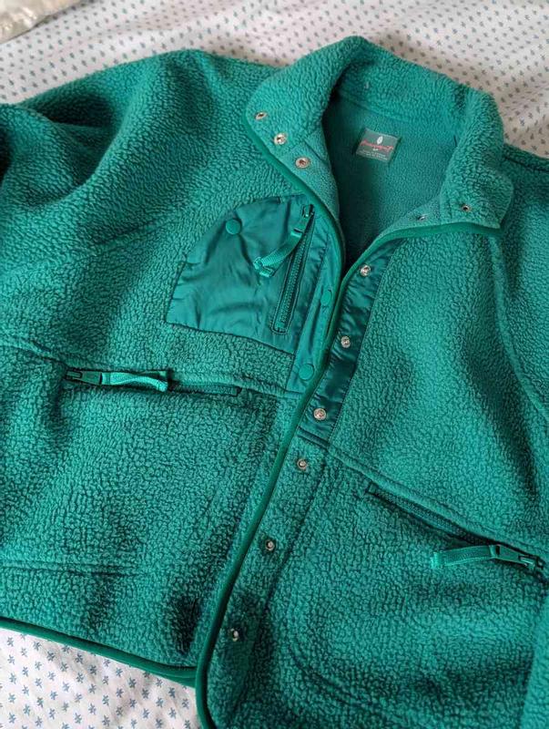 Review Thumbnail Image 0 248571862