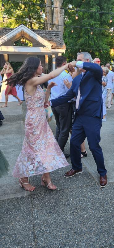 Review Thumbnail Image 0 245403387