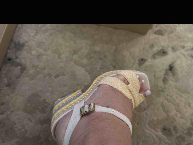 Review Thumbnail Image 0 244818920