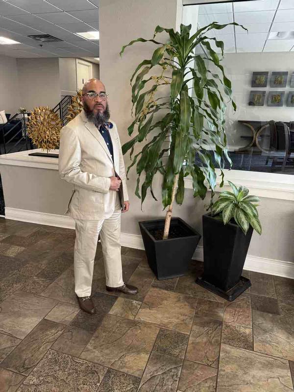 Review Thumbnail Image 3 233428137