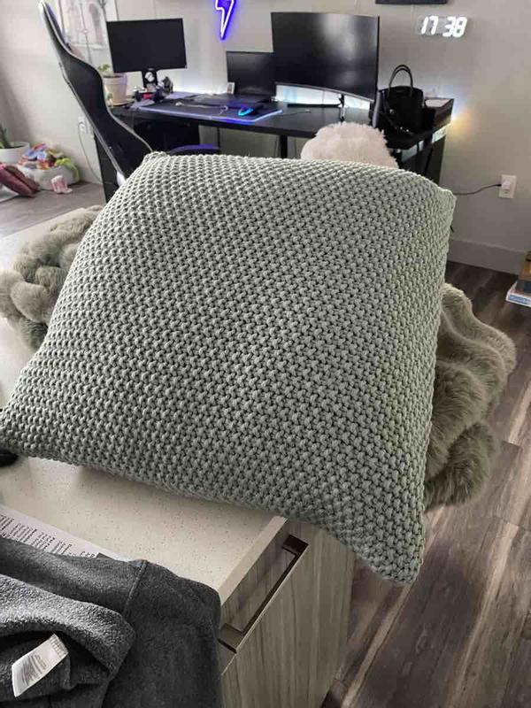 Review Thumbnail Image 0 233362738