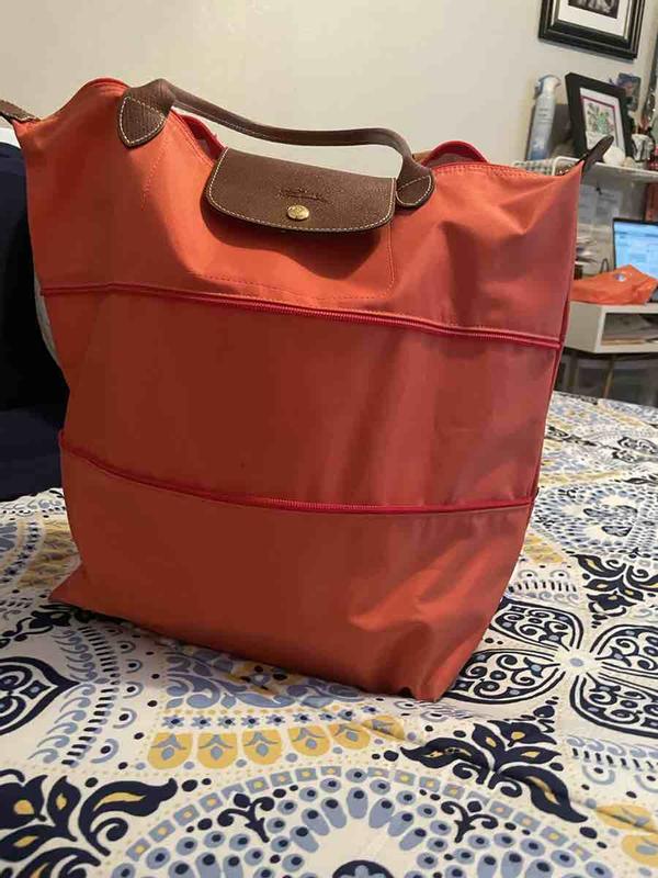 the expandable XL Tote SURPRISE