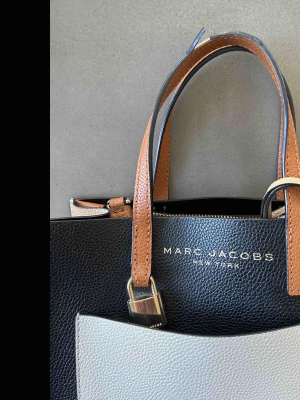 Beautiful purse, disappointed in quality