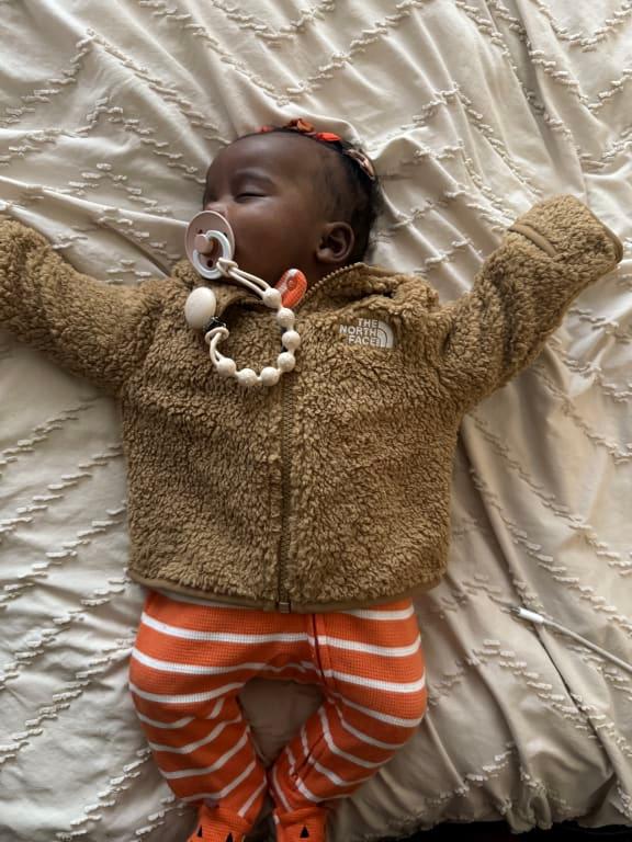 Review Thumbnail Image 0 368215036