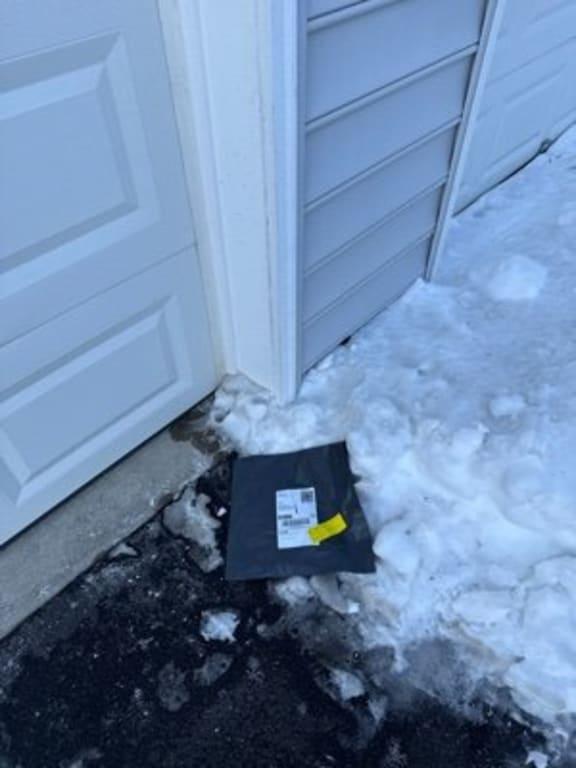 Review Thumbnail Image 0 378893628