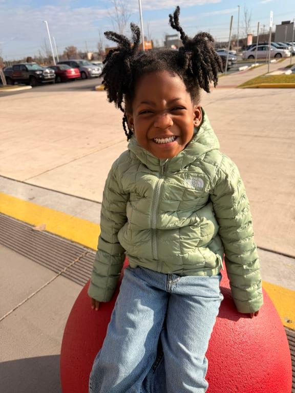 Review Thumbnail Image 0 372018823