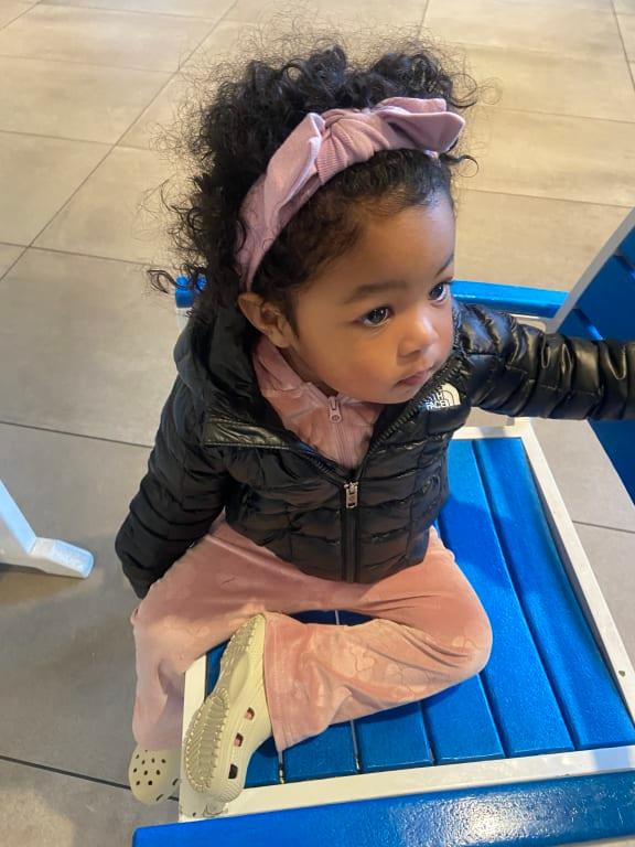 Review Thumbnail Image 0 372018819