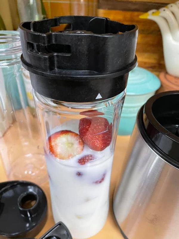 Russell Hobbs Mix & Go Classic Blender - Steel RHBL300 Review by National Product Review