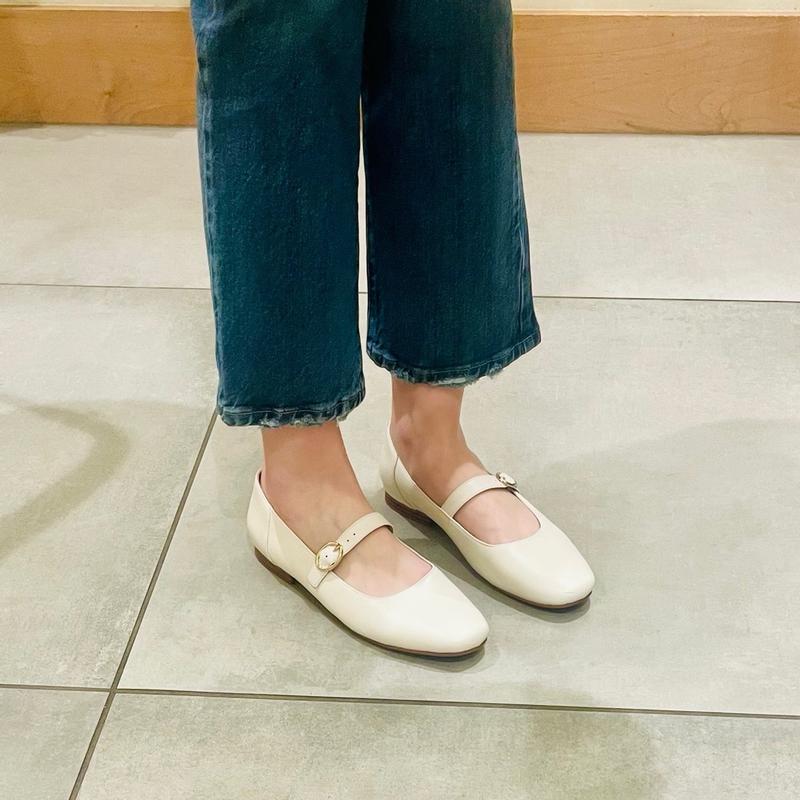 Naturalizer Mary Janes Kelly