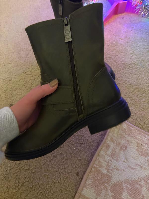 Review Thumbnail Image 0 369694122