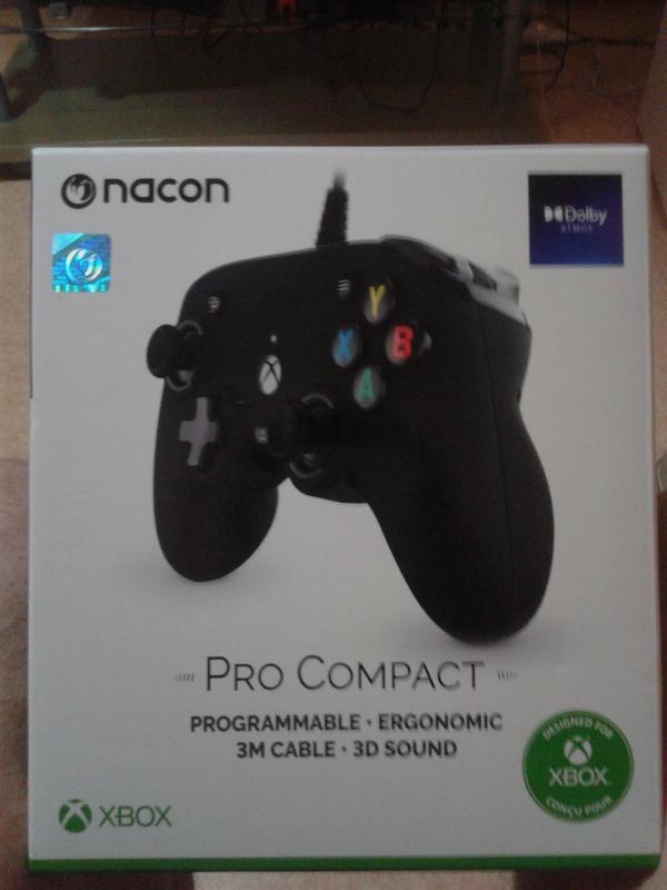 Pro Compact Controller For Xbox Nacon