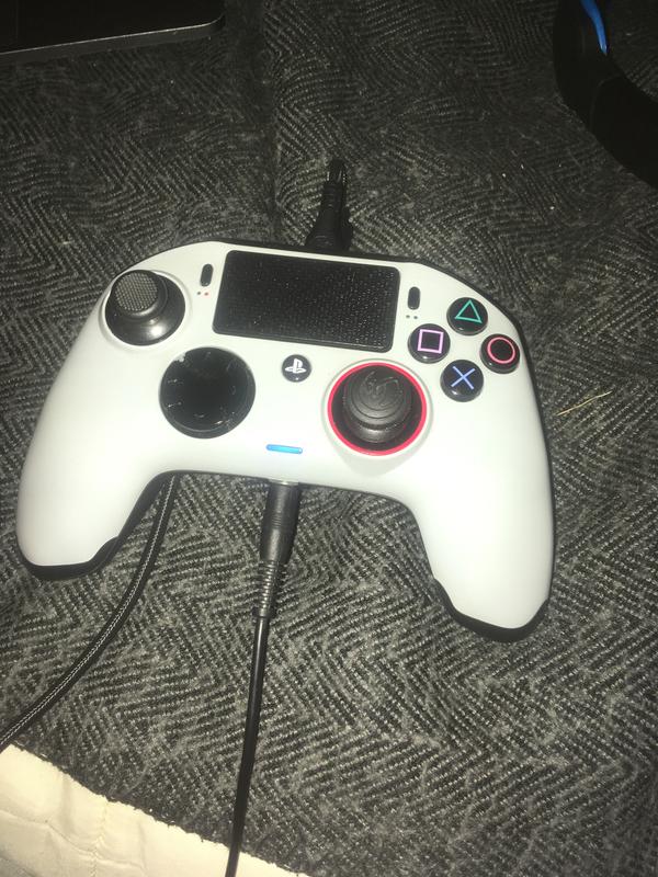 REVOLUTION PRO CONTROLLER 2