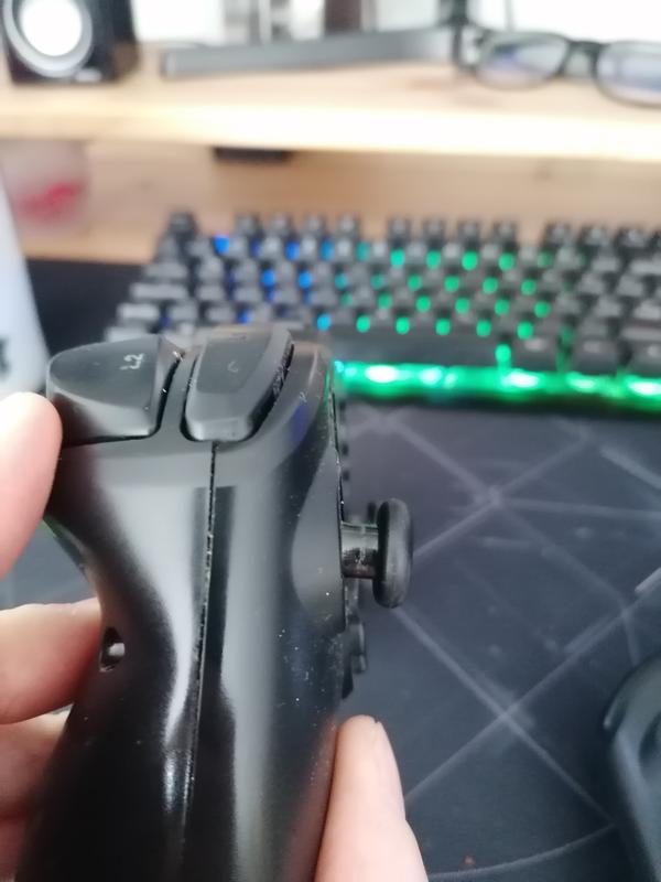 Asymmetric Wireless Controller Nacon