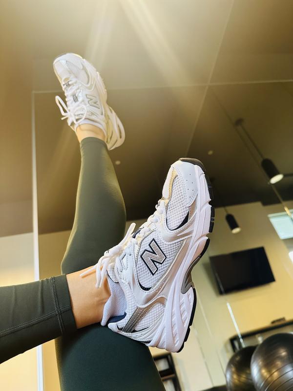 New Balance 530 sneakers in white and gray | ASOS
