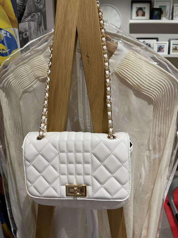 White handbag new online look