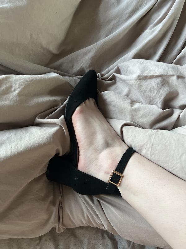 Ellarose black suede store ankle strap heels